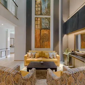 Hotel Yara